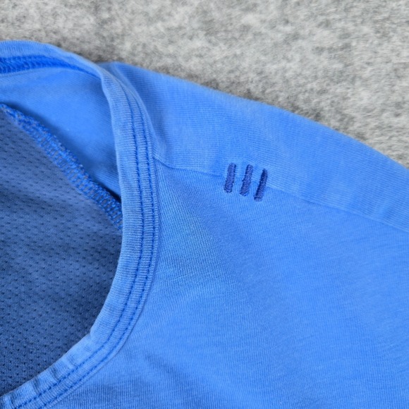 Lululemon Shirt Men's Large Blue Short Sleeve Athletic Performance Running Top - Picture 3 of 8